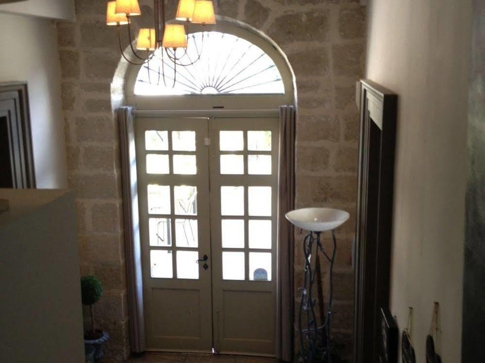 Chambres D'Hotes - Bed And Breakfast Les Palmiers Meze Exterior photo